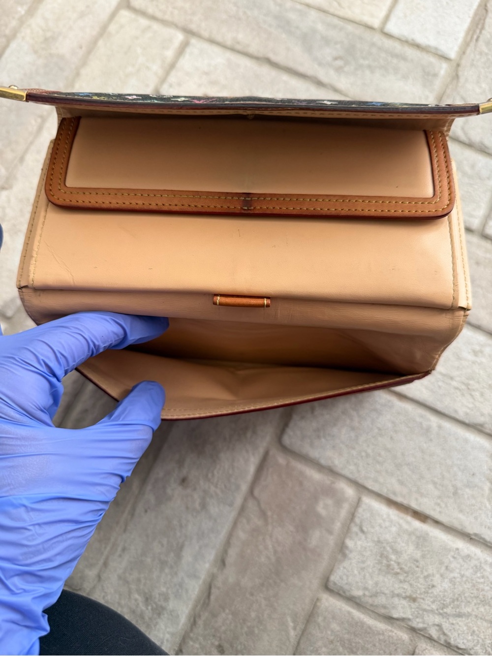 Louis Vuitton x Takashi Murakami Monogram Multicolor Porte-Trésor Wallet - Picture 8 of 16